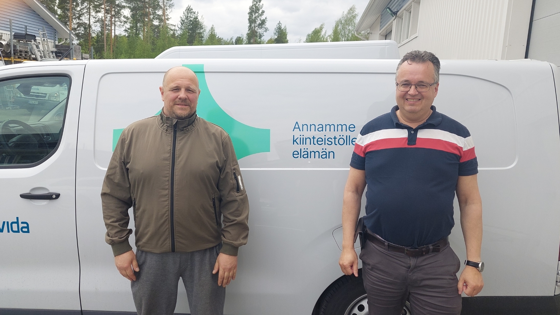 Bravida artikkeli Tuomo Huuskonen ja Tatu Kotka