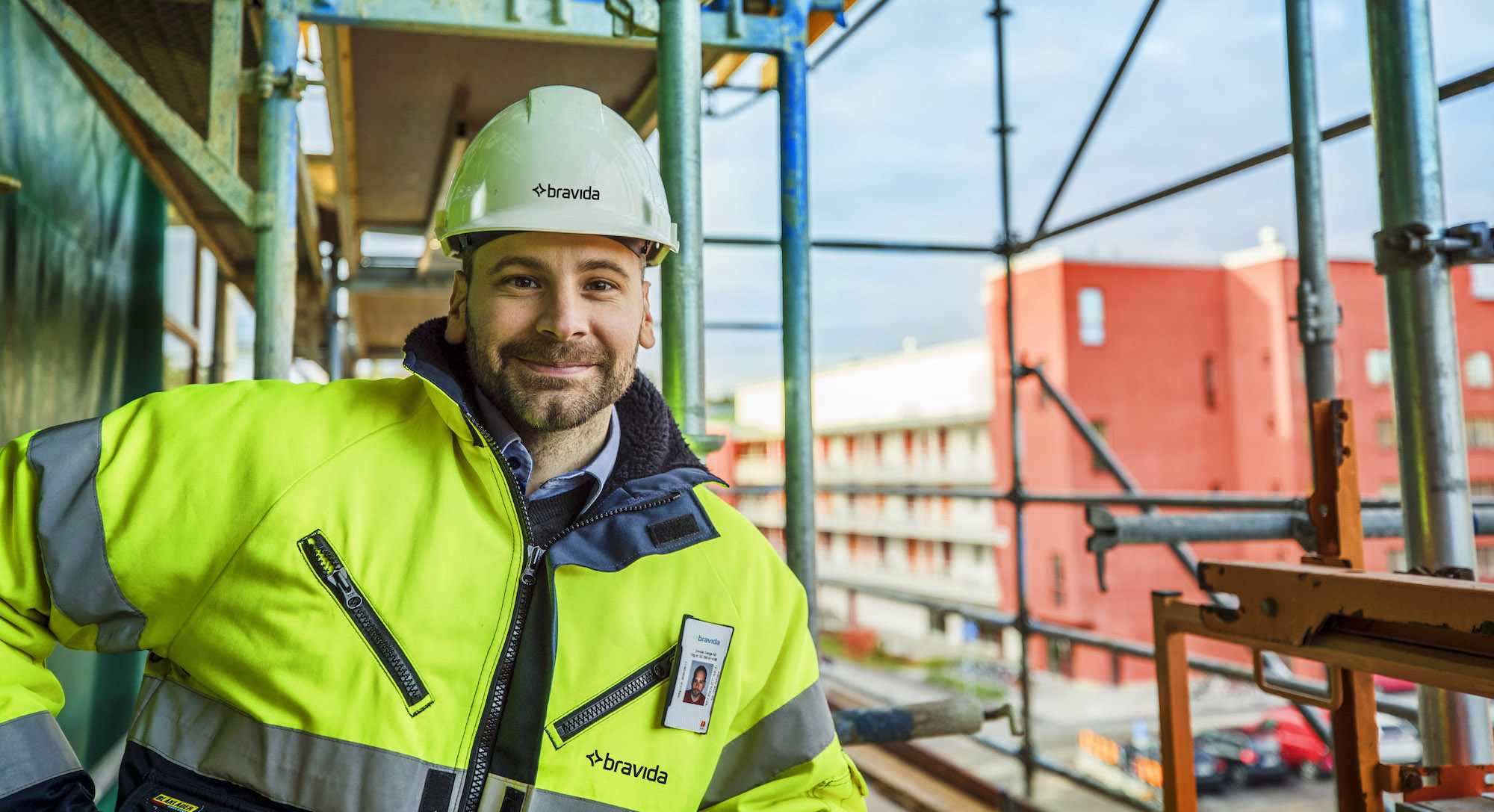 En av Bravidas projektledare på ett bygge.