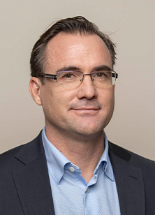 magnus-hamerslag2022-222x308px.jpg